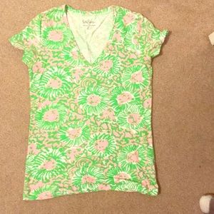 Lilly Pulitzer tee with pink and green lion print!